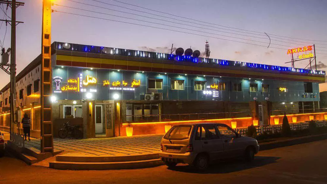 رزرو هتل آکراس سیرجان