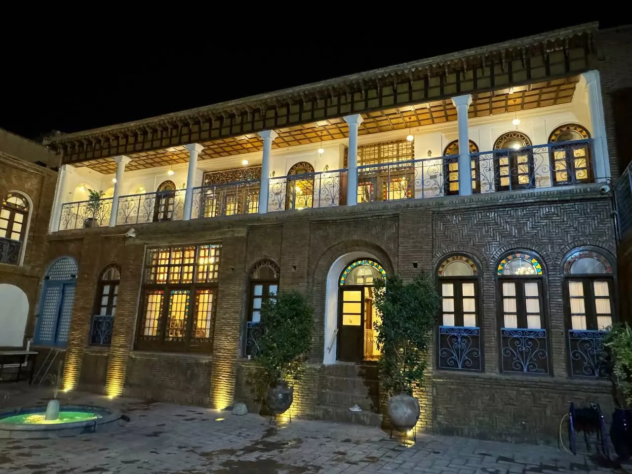 رزرو هتل دیاکو سنندج