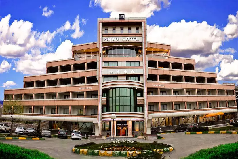رزرو هتل شادی سنندج